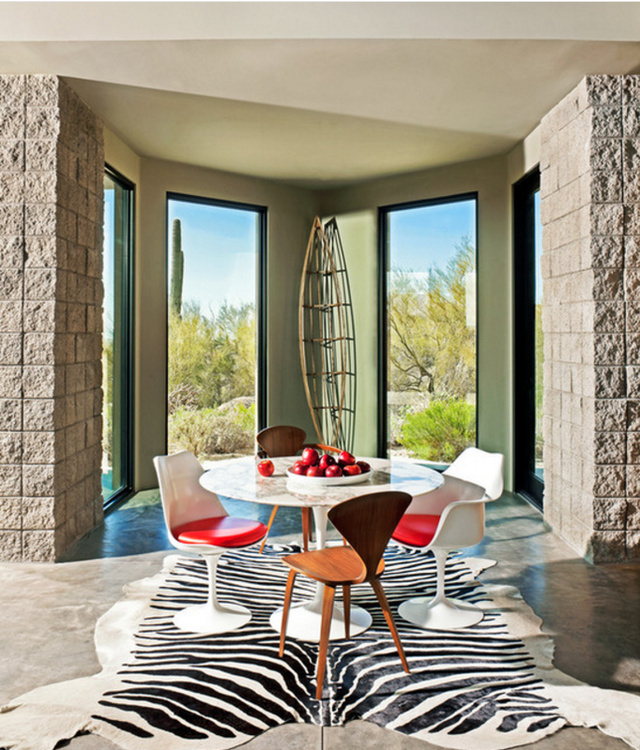 Sala de Jantar - Cadeiras Tulipa sem braços de Eero Saarinen