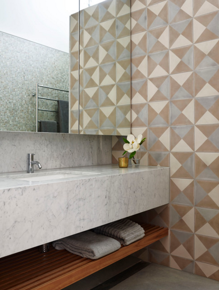 casa de banho azulejos geometricos
