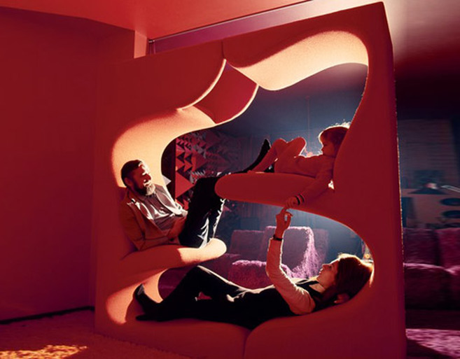 Verner Panton with family na Living Tower