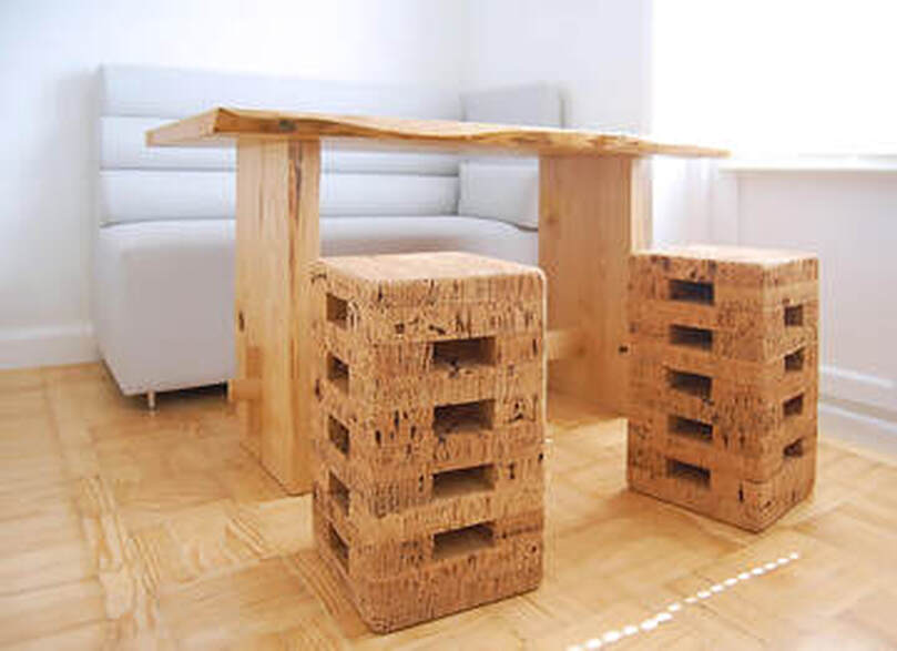  Mesa em madeira maciça de conceito rústico